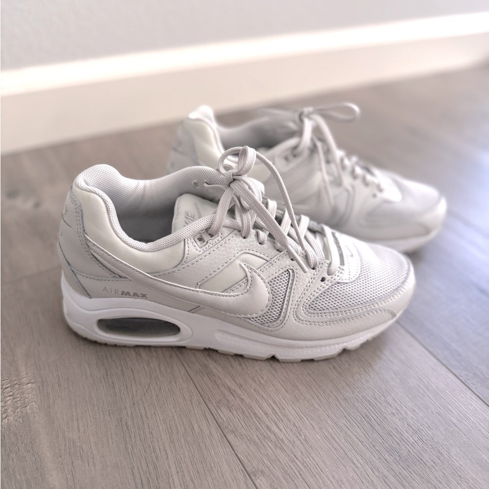 NIKE Air Max